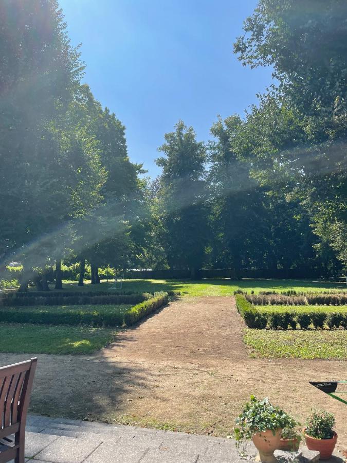 Internat Schloss Spiegelberg Neustadt  Экстерьер фото