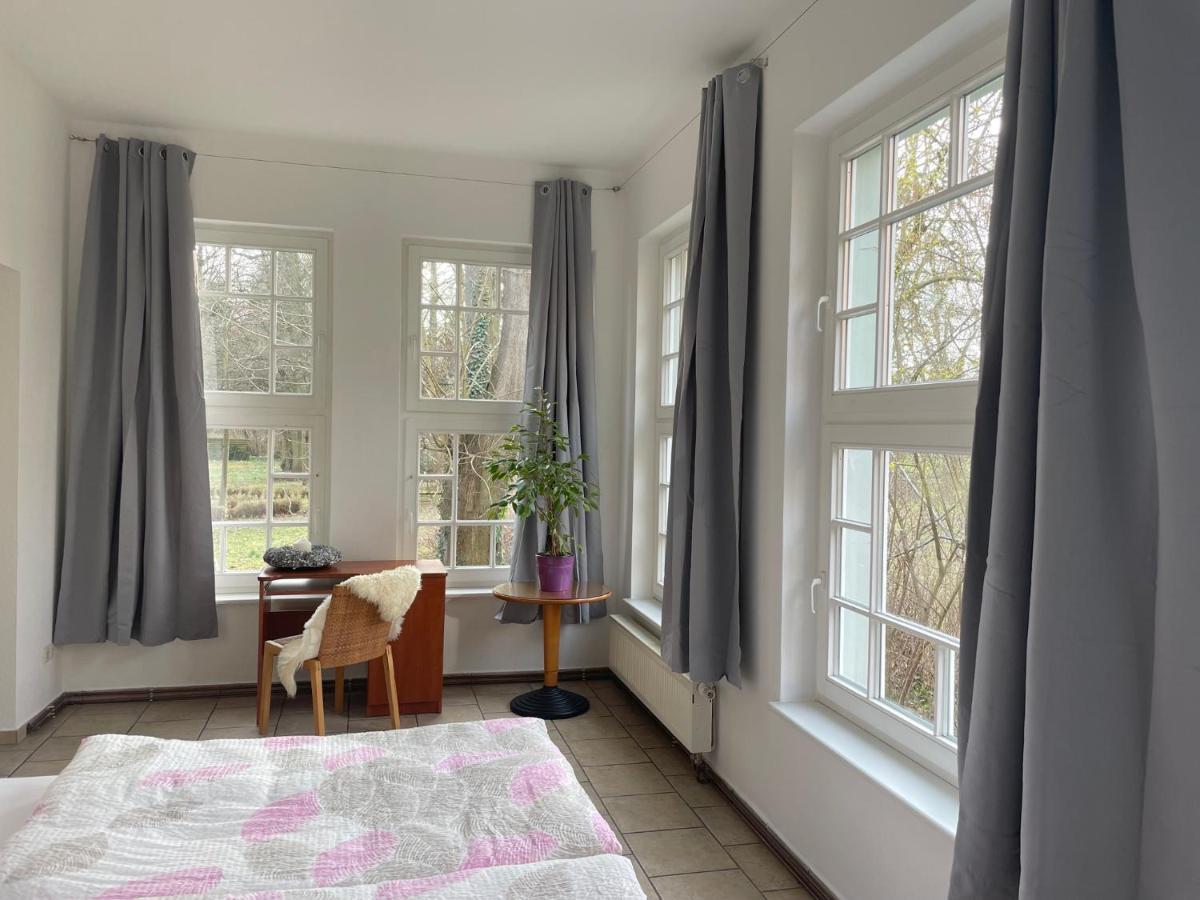 Internat Schloss Spiegelberg Neustadt  Экстерьер фото