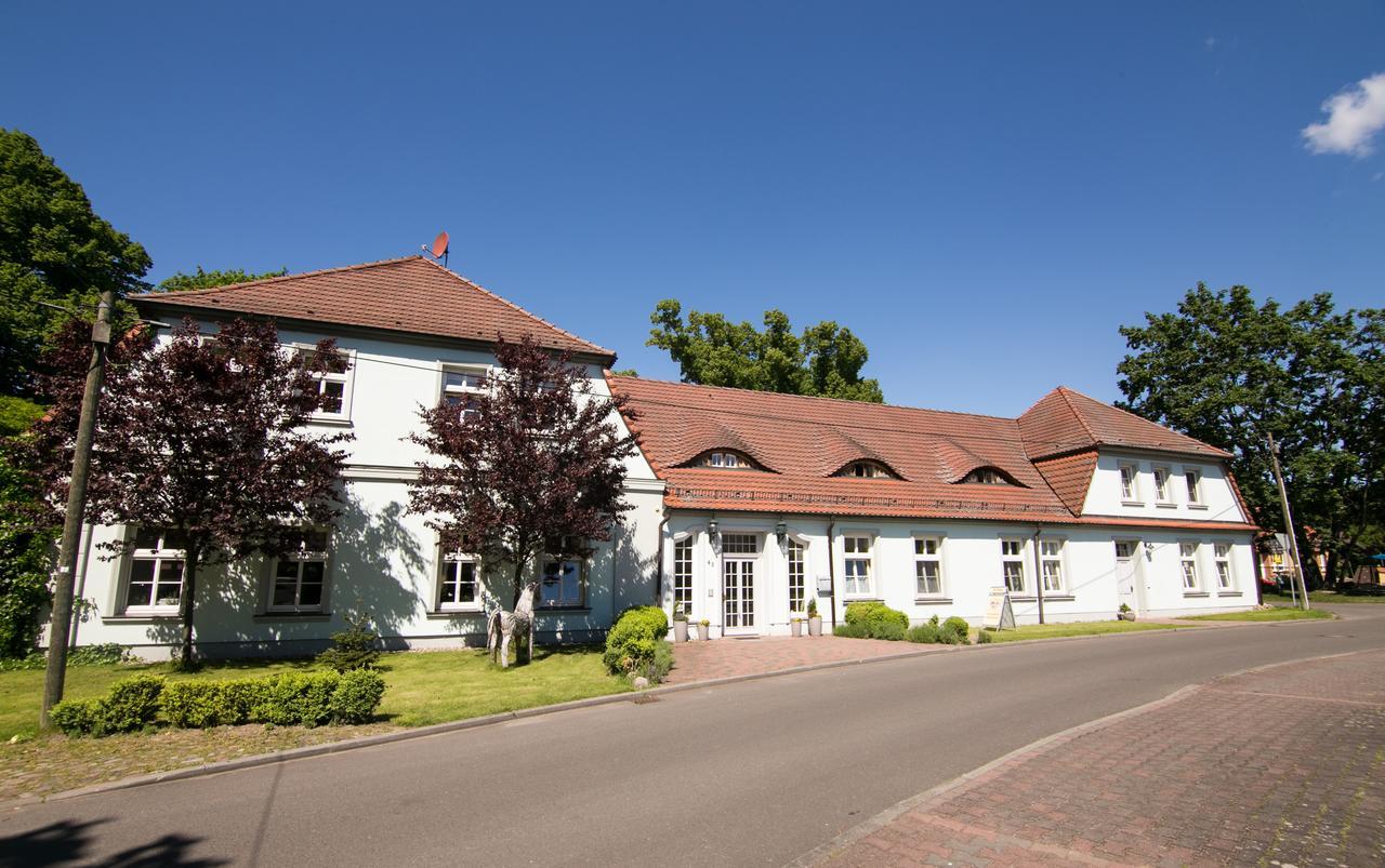 Internat Schloss Spiegelberg Neustadt  Экстерьер фото